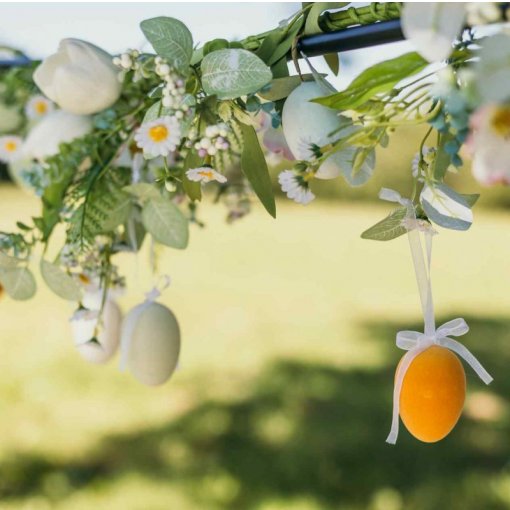 6 Decorações Pendentes Ovos em Veludo 4x6,5cm com Laço