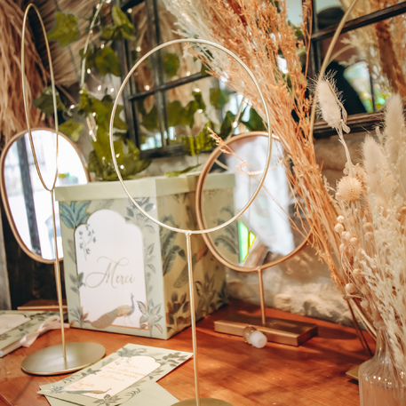 Círculo Metal Dourado 29,5x16,5cm