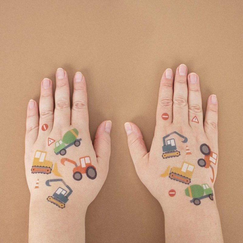 8 Tatuagens Construção